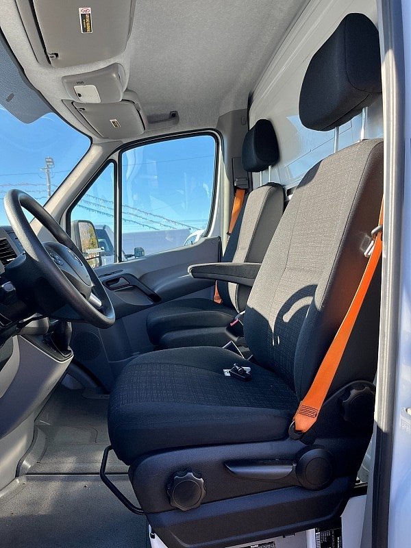 Used 2018 Mercedes-Benz Sprinter 3500 image 11