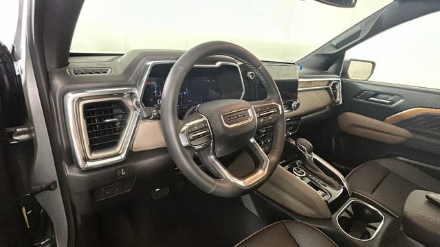 Used 2026 GMC Canyon Denali AWD/4WD image 13