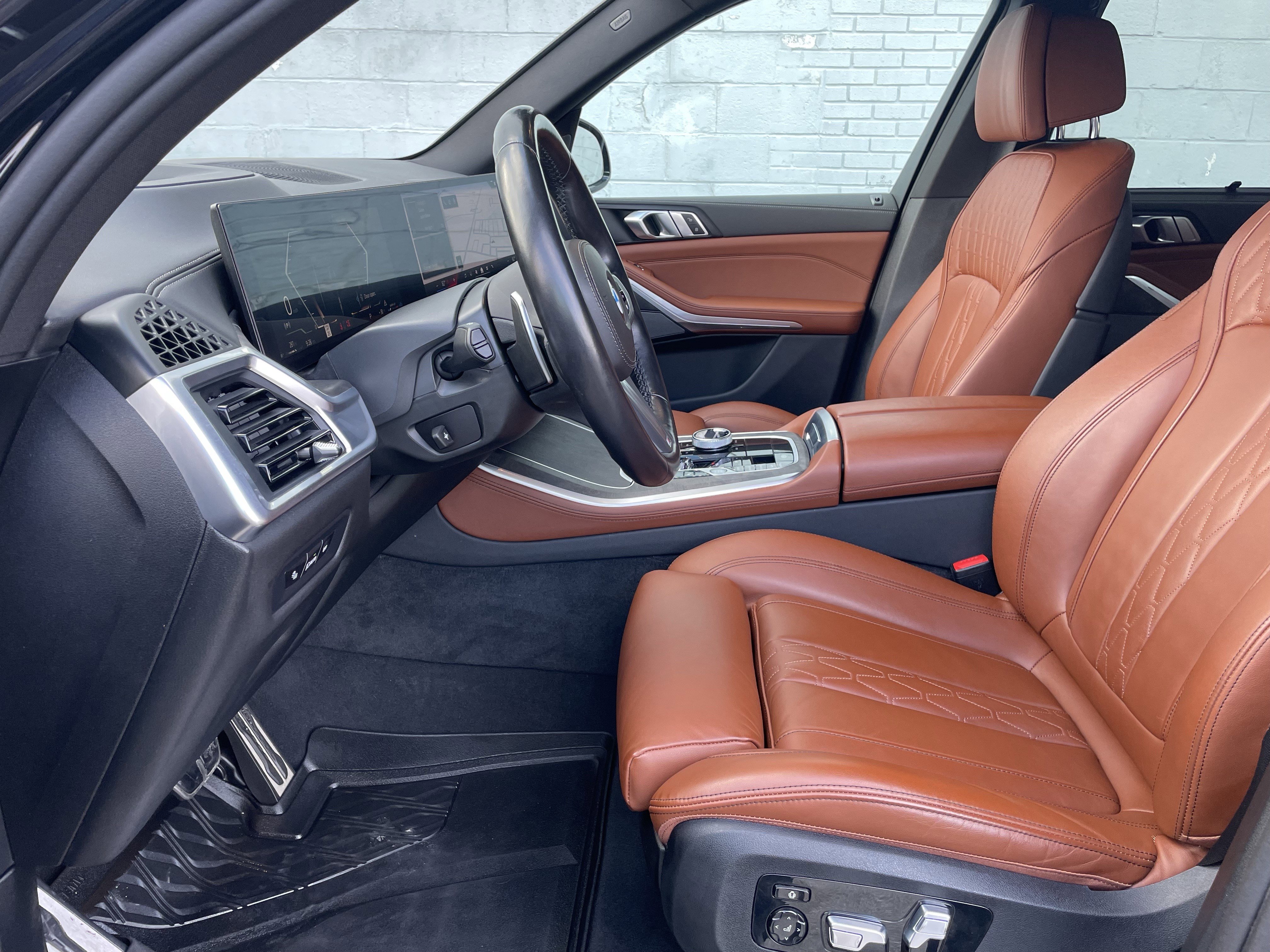 Used 2024 BMW X5 xDrive40i w/ Executive Package image 14