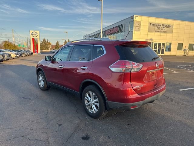 Used 2015 Nissan Rogue SV w/ SV Premium Package image 5