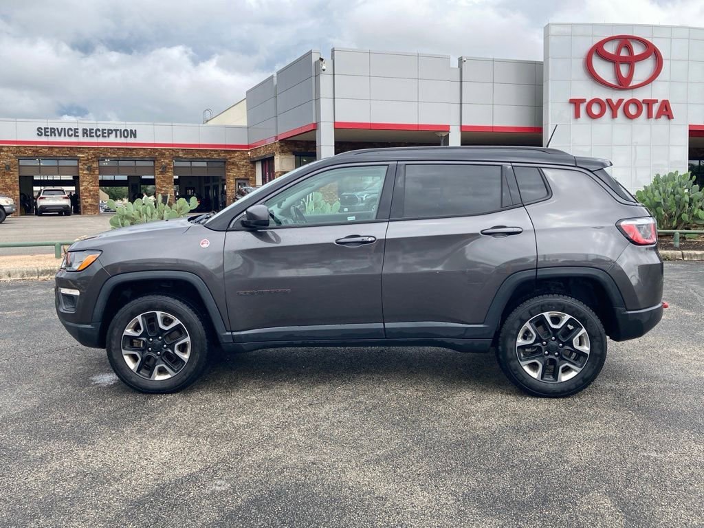 Used 2018 Jeep Compass Trailhawk w/ Navigation Group AWD/4WD image 8