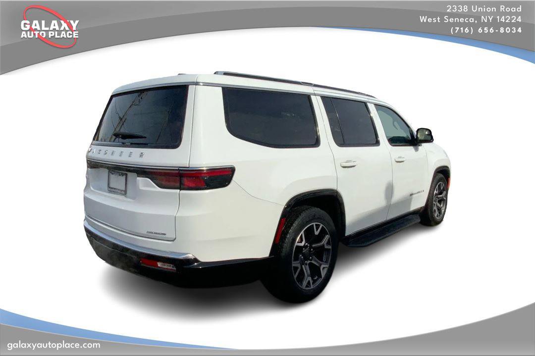 Used 2024 Jeep Wagoneer Series III AWD/4WD image 5