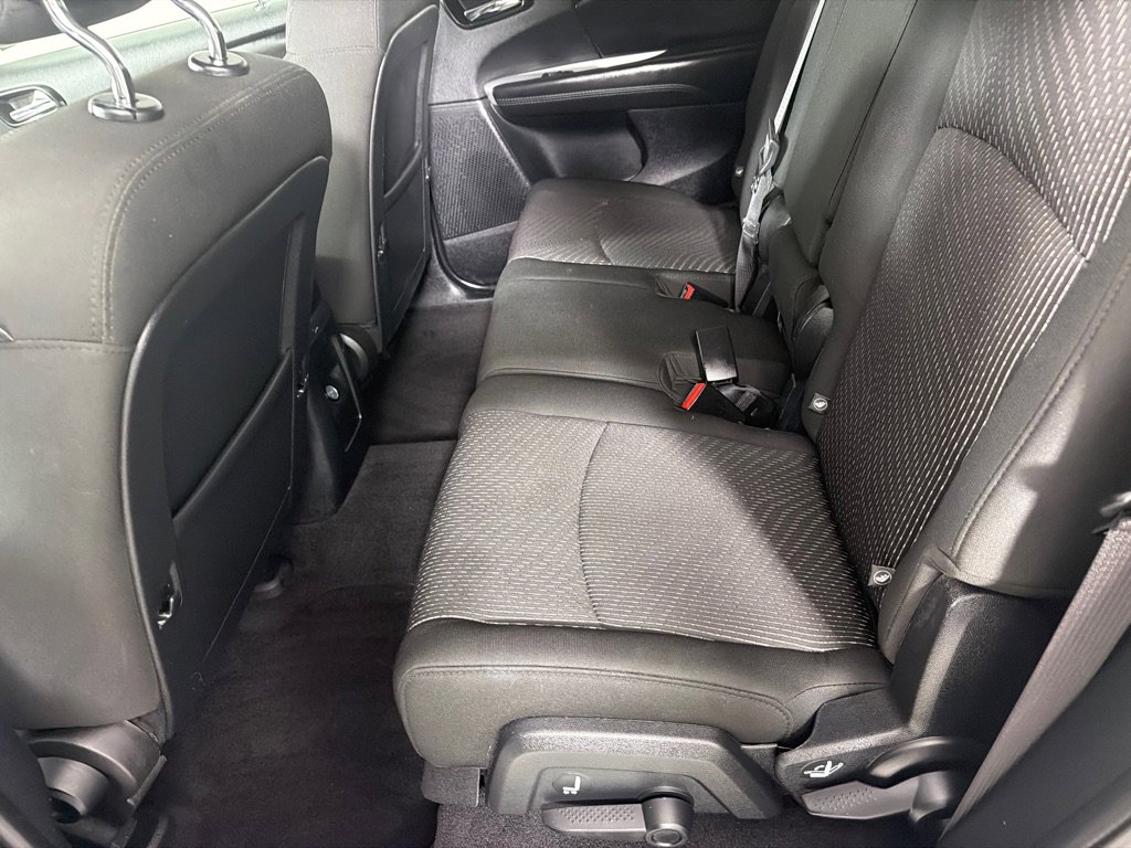 Used 2020 Dodge Journey SE w/ SE Popular Equipment Group FWD image 17