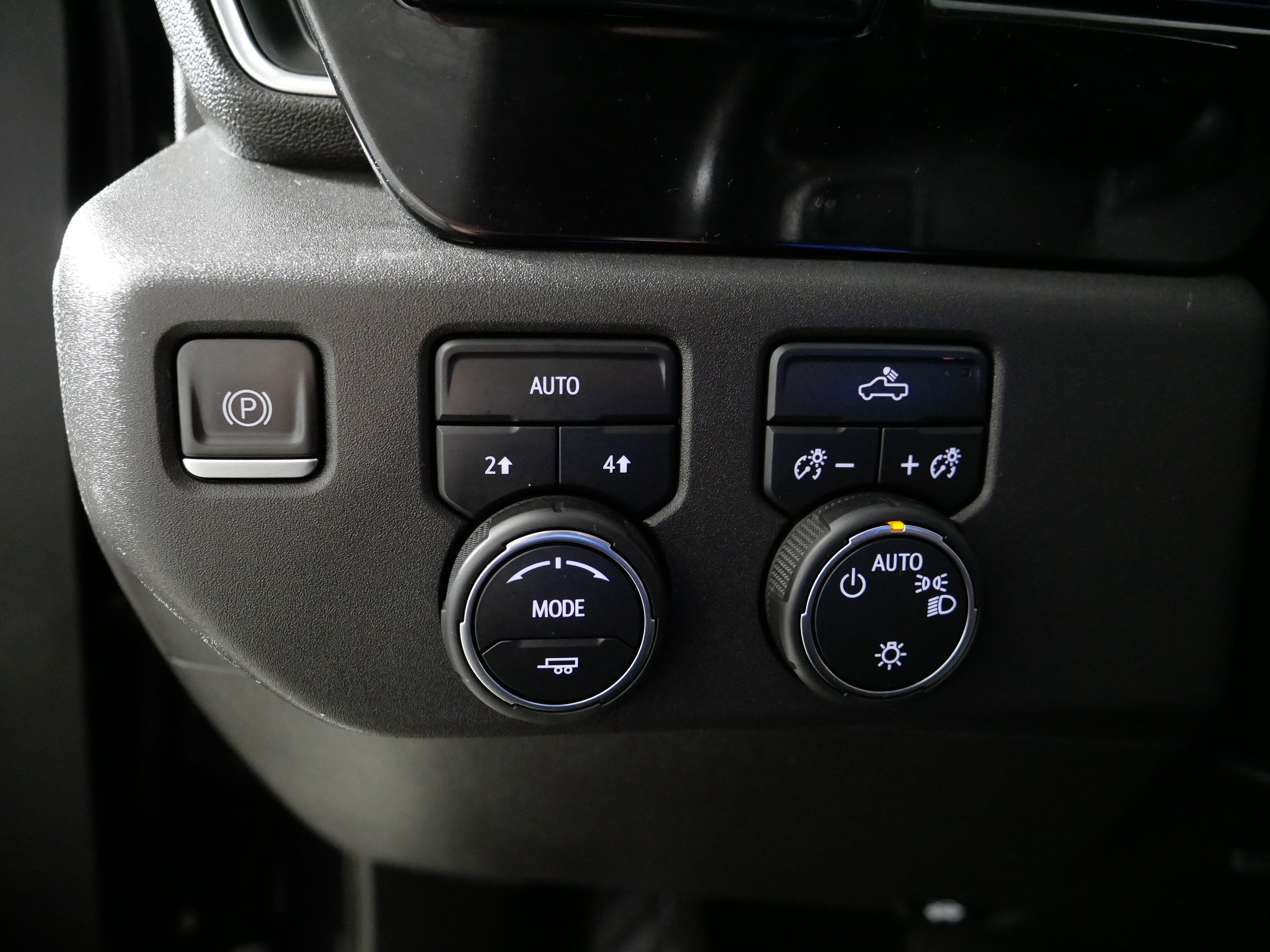 Used 2022 Chevrolet Silverado 1500 LT AWD/4WD image 26