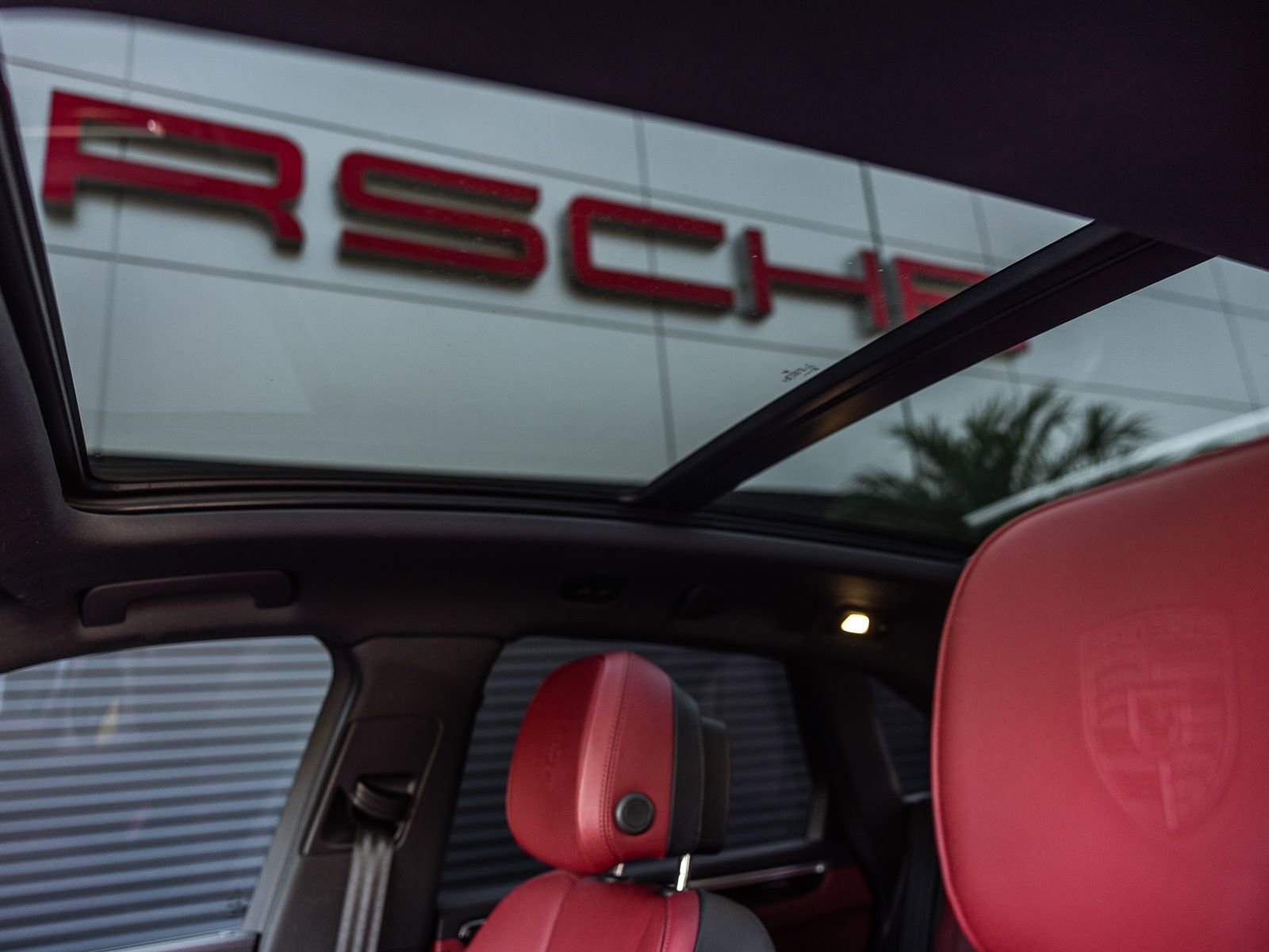 Certified 2024 Porsche Macan Turbo AWD/4WD image 18