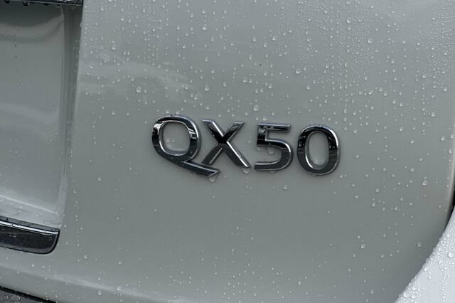 Used 2016 INFINITI QX50 AWD w/ Premium Plus Package image 27
