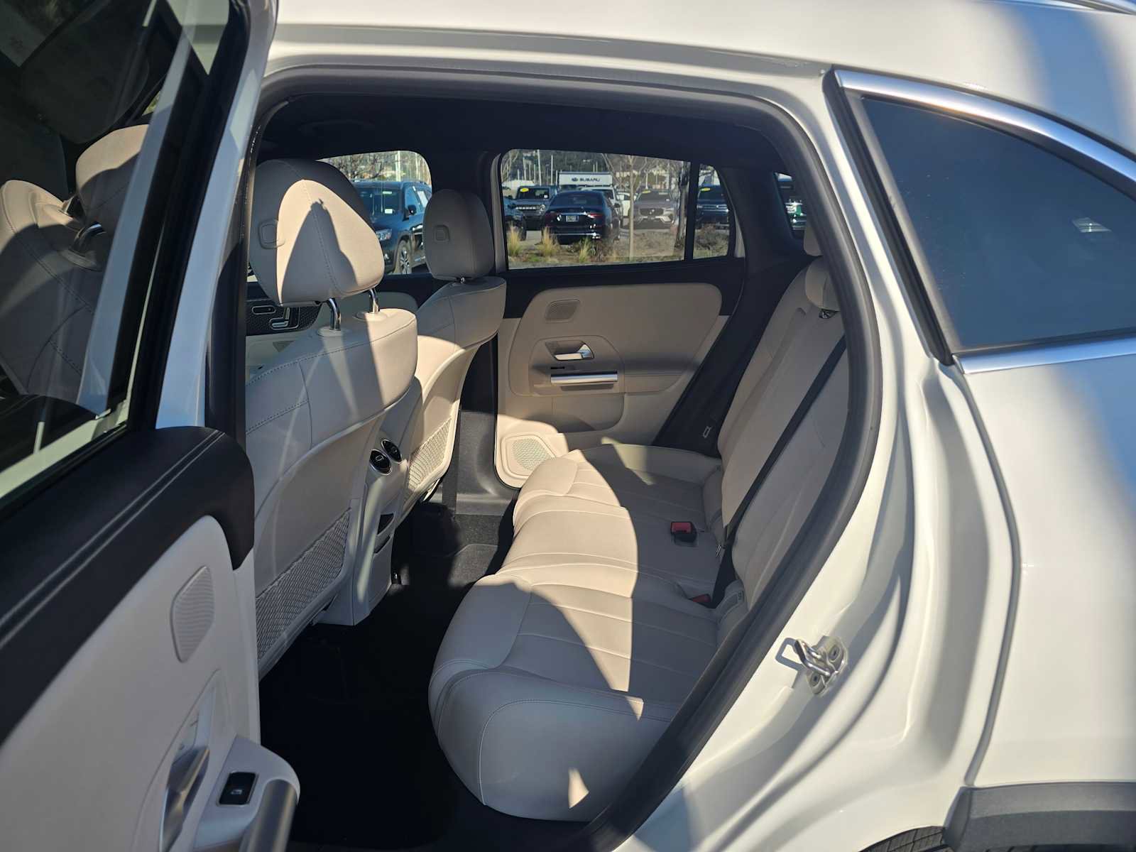 Used 2025 Mercedes-Benz GLA 250 4MATIC image 18