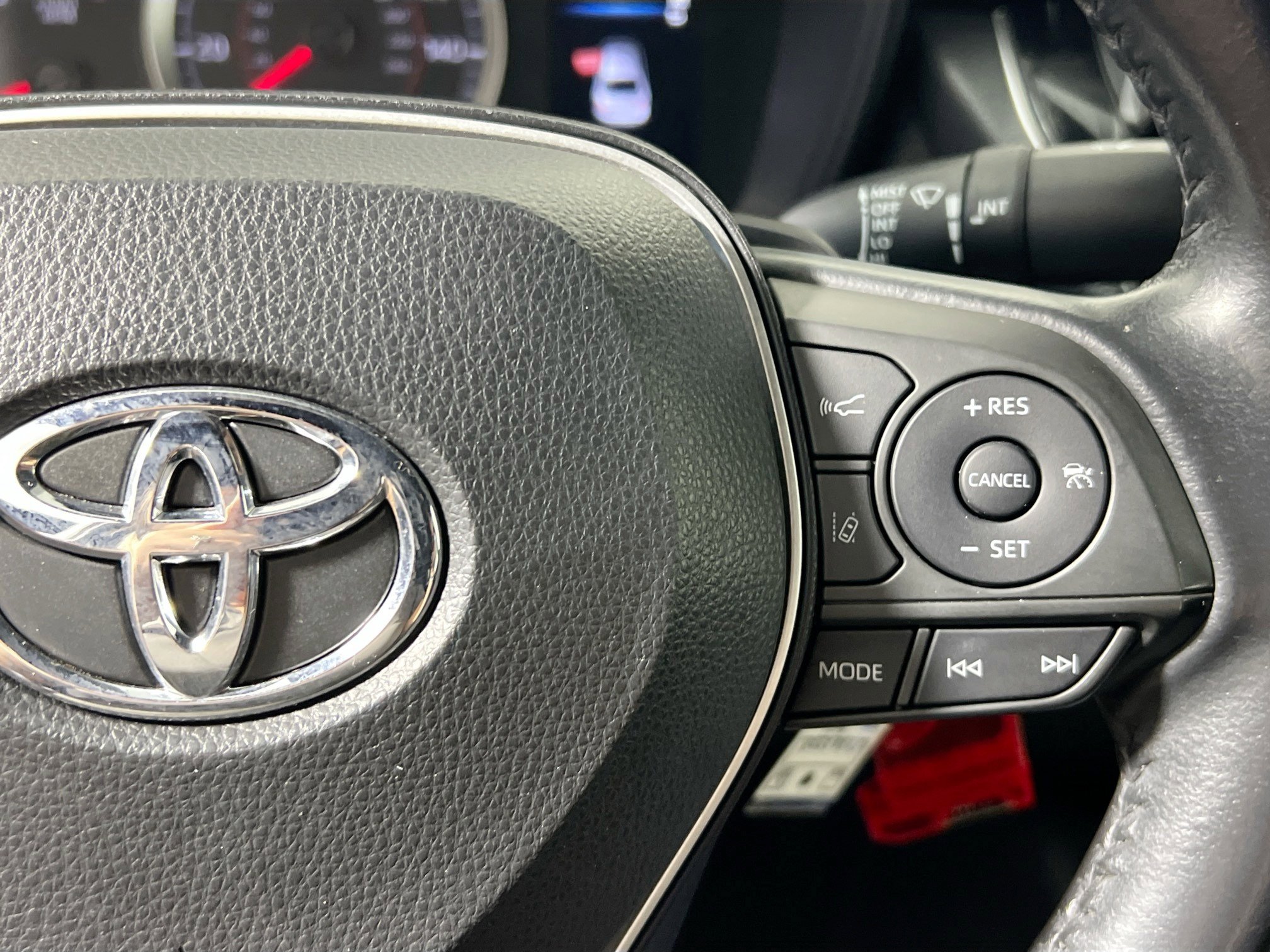 Used 2021 Toyota Corolla SE FWD image 19