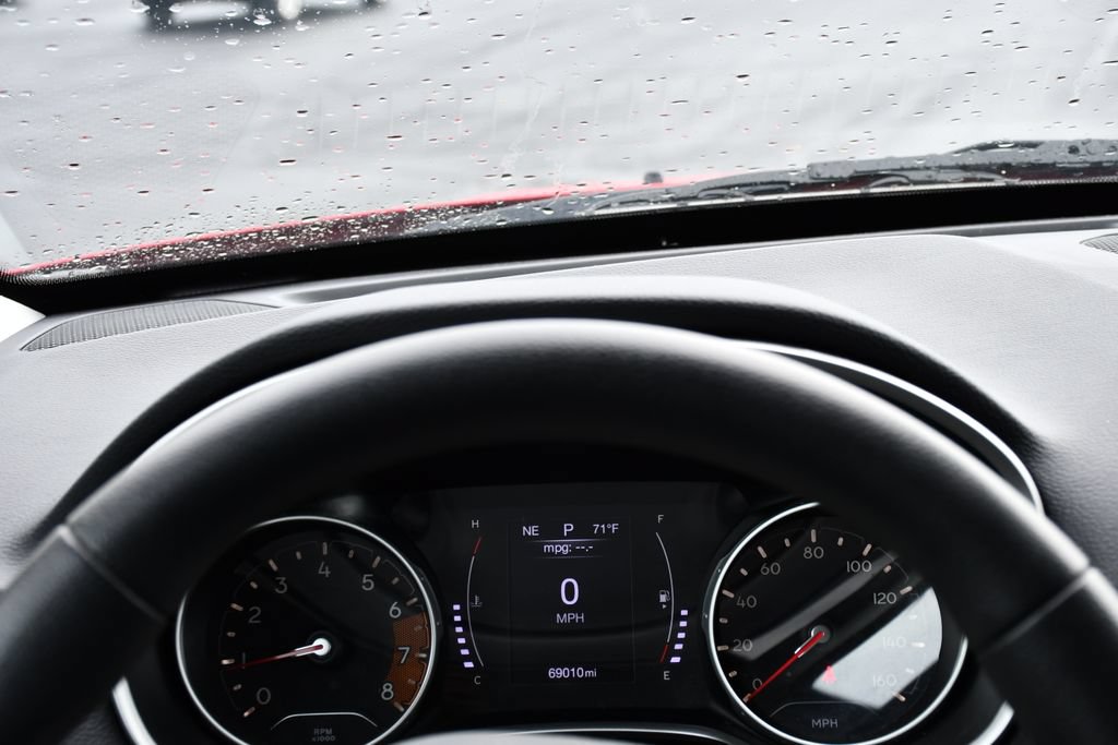 Used 2018 Jeep Compass Sport AWD/4WD image 29