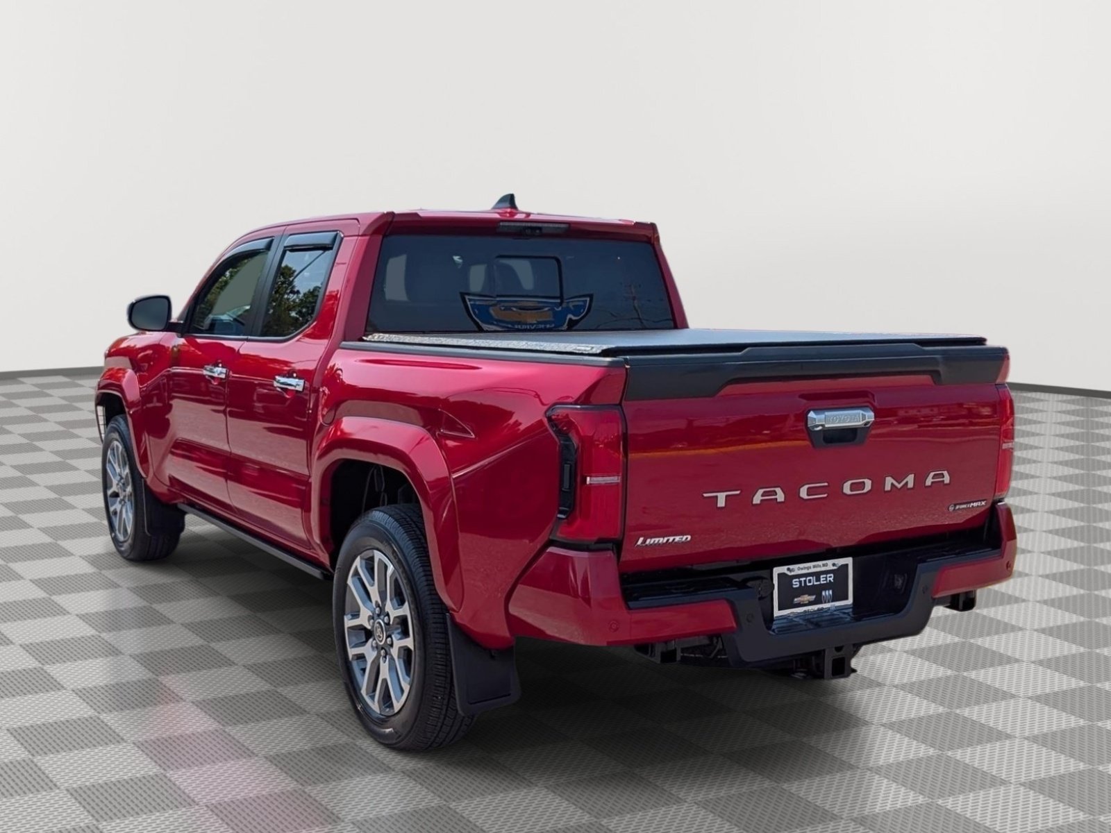 Used 2025 Toyota Tacoma Limited AWD/4WD image 3