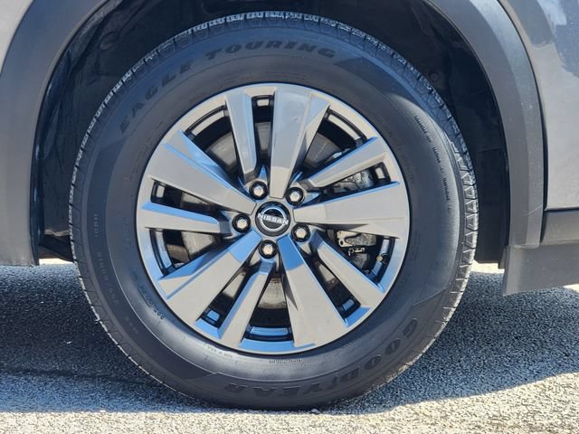 Used 2025 Nissan Pathfinder SV FWD image 11