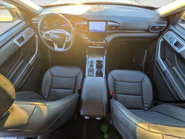 Used 2023 Ford Explorer Limited image 18