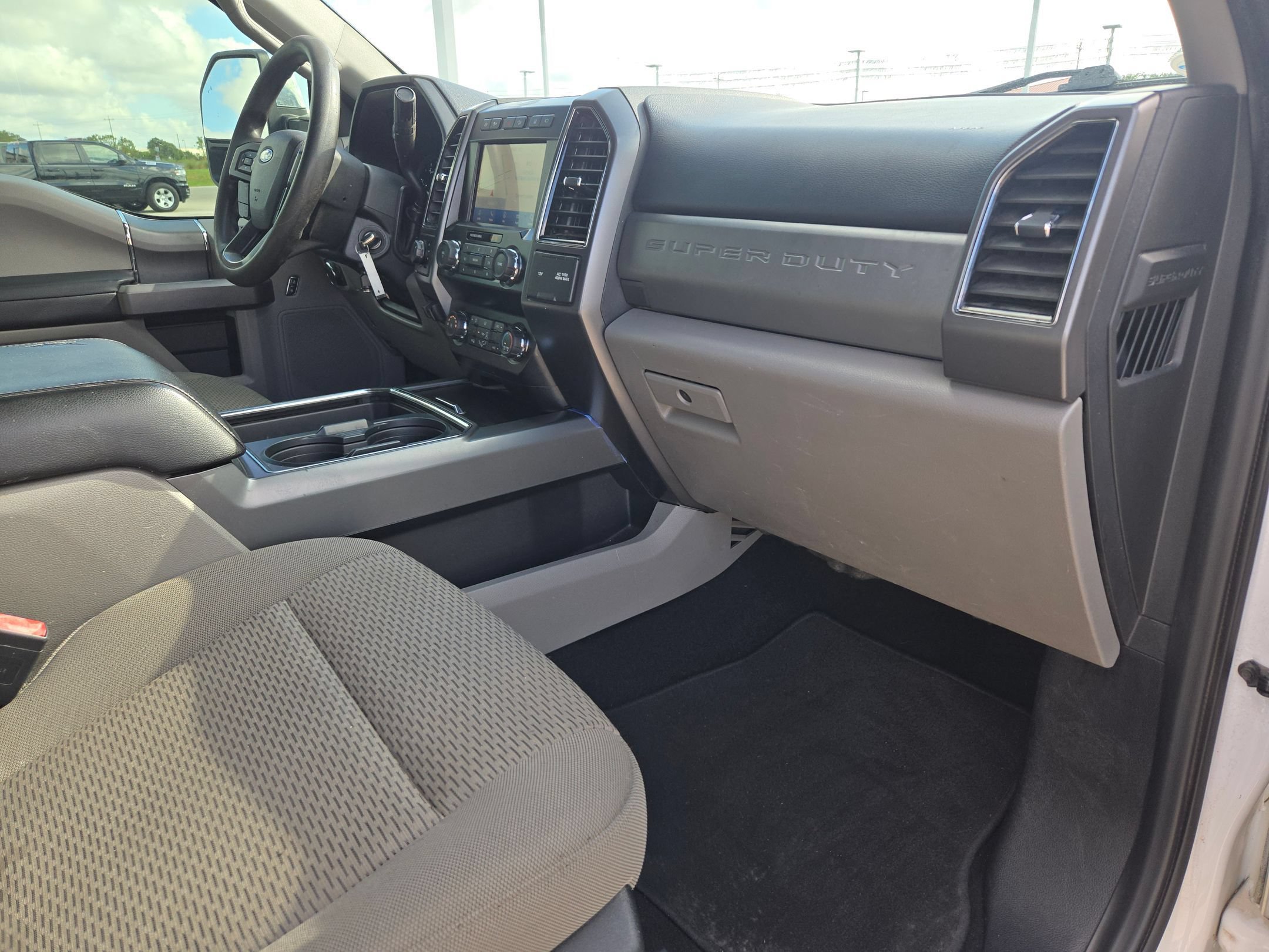 Used 2020 Ford F250 XLT w/ XLT Premium Package AWD/4WD image 28