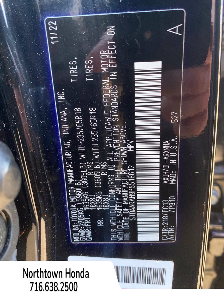 Used 2023 Toyota Highlander Bronze Edition FWD image 18