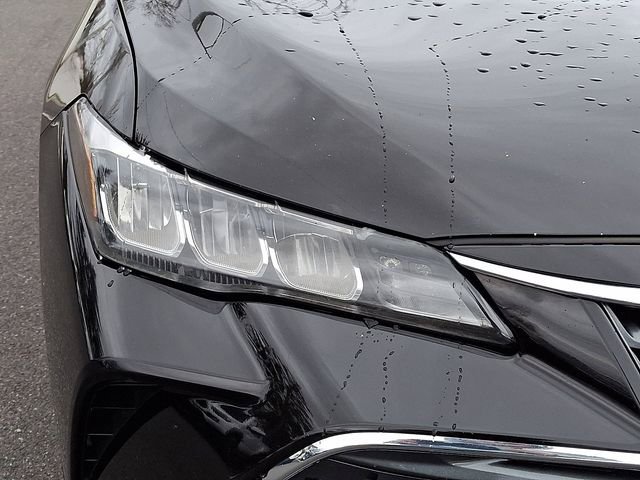 Used 2022 Toyota Avalon XLE image 9