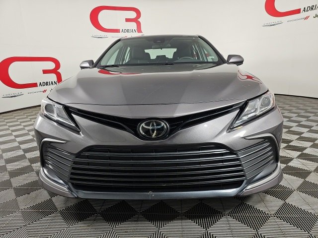 Used 2023 Toyota Camry LE image 2