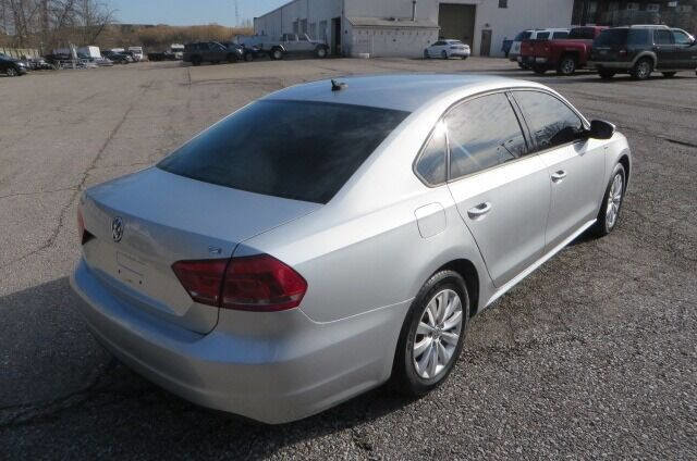 Used 2014 Volkswagen Passat 1.8T Wolfsburg Edition image 25