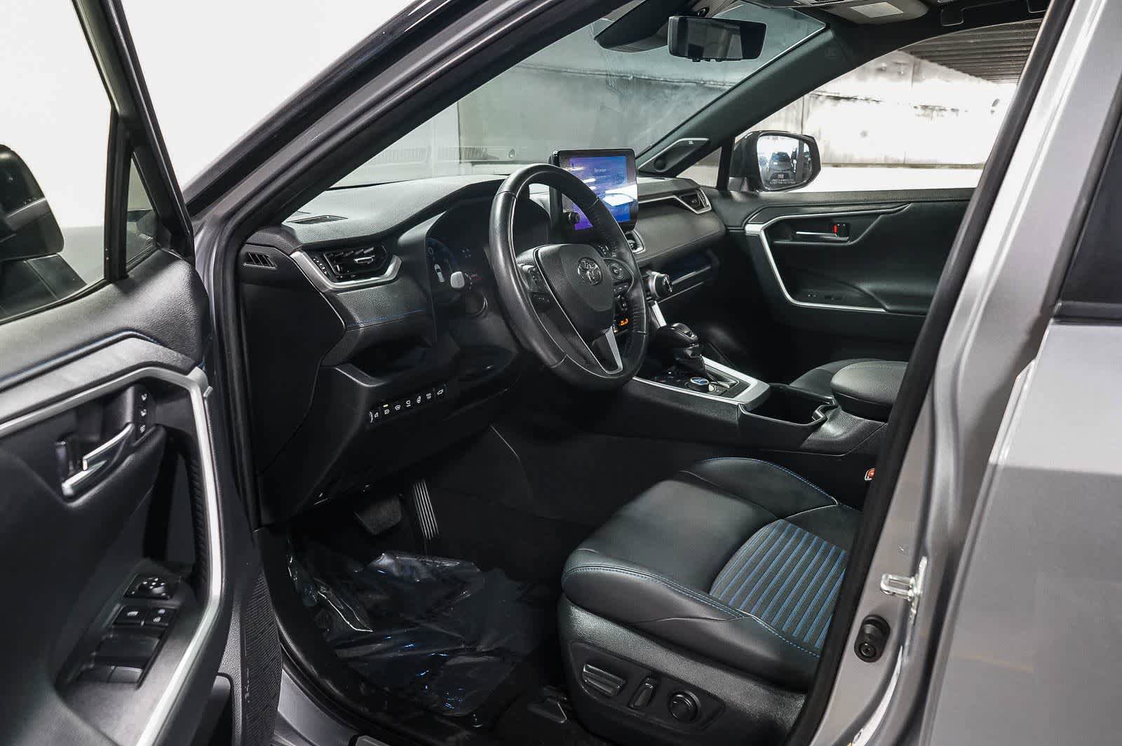 Used 2024 Toyota RAV4 XSE w/ Advanced Technology Package image 19