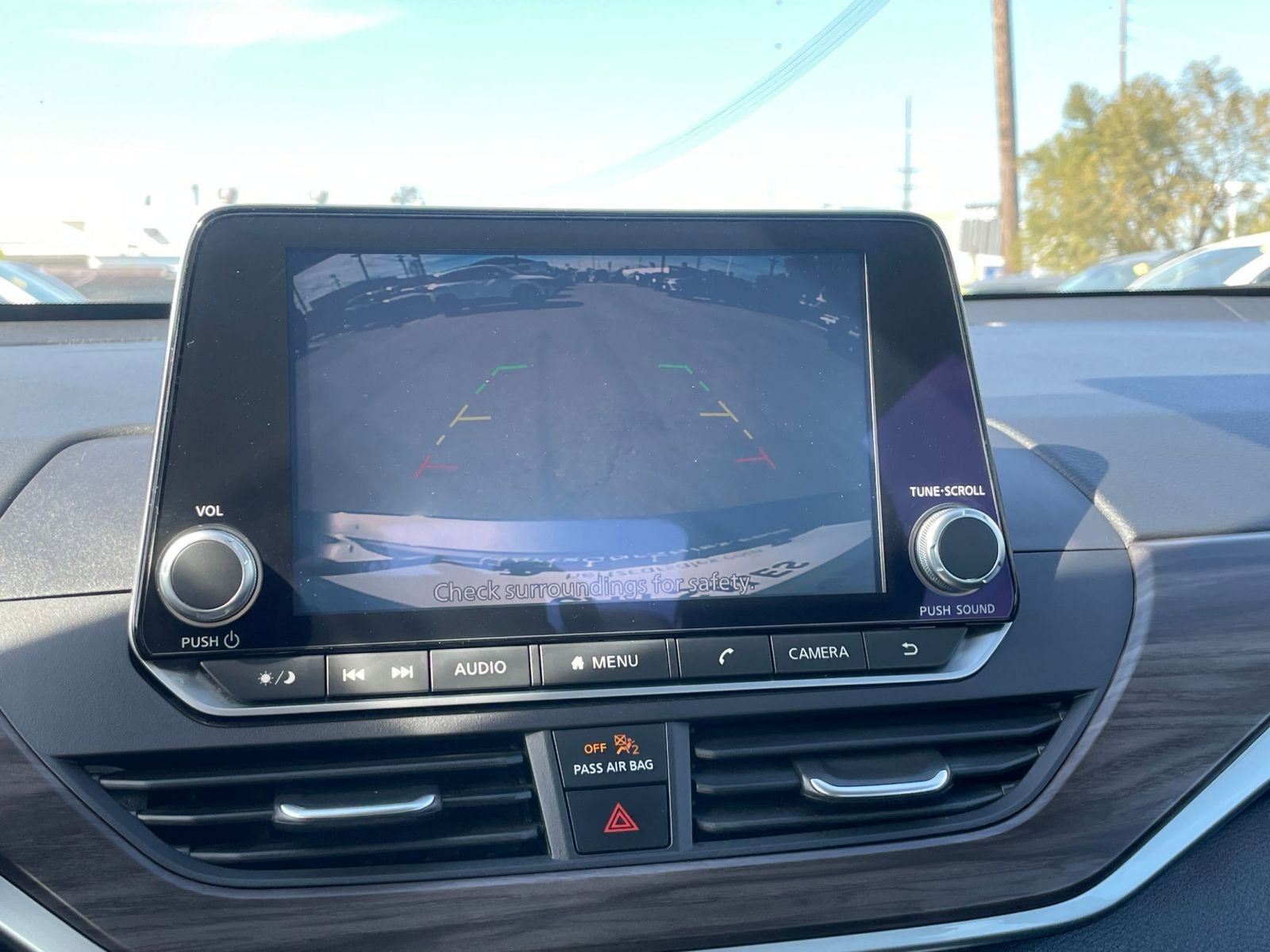 Used 2025 Nissan Altima 2.5 SV image 24