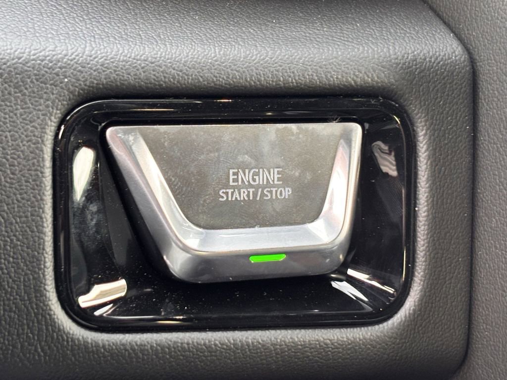 New 2026 GMC Yukon Denali w/ Denali Reserve Package image 16