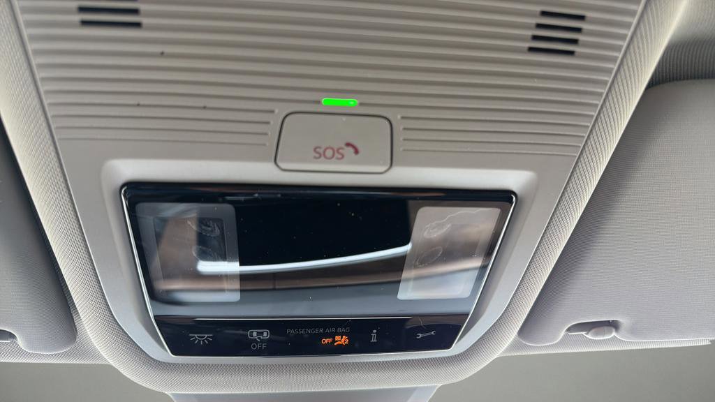 Used 2024 Volkswagen Atlas SE image 31