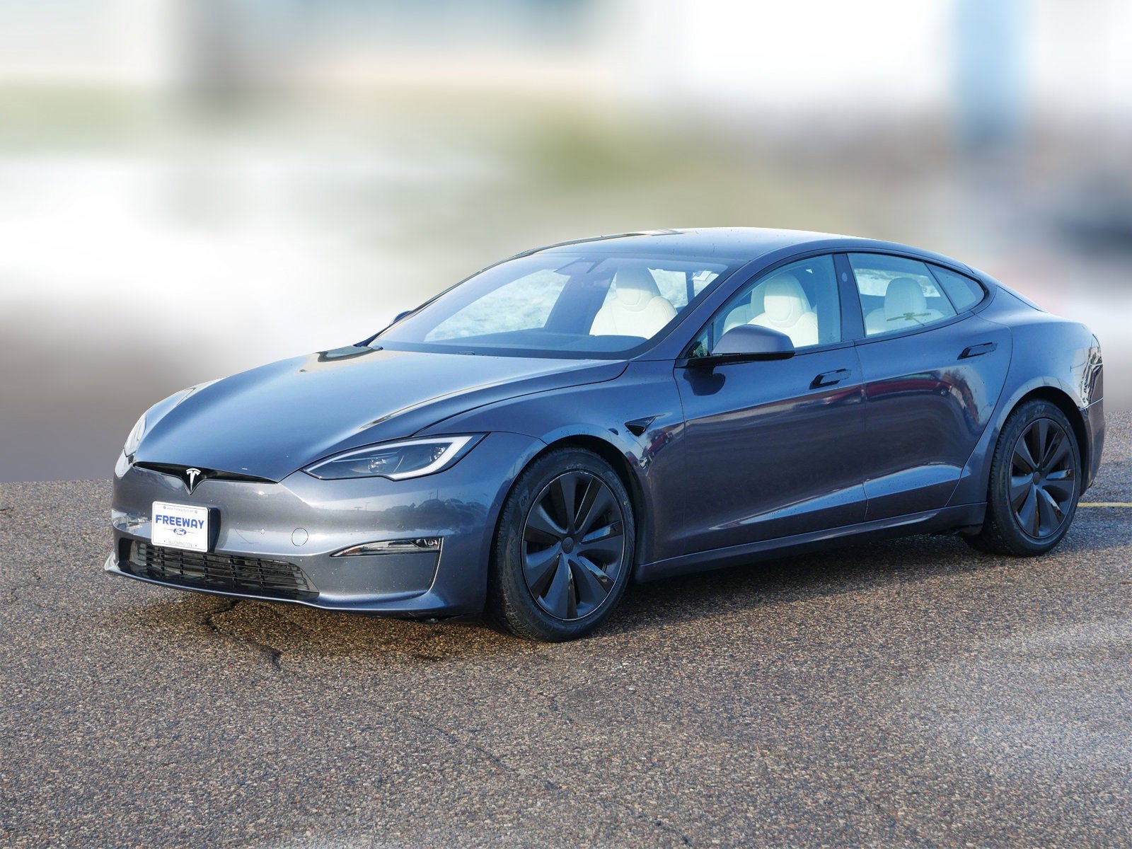 Used 2022 Tesla Model S image 1