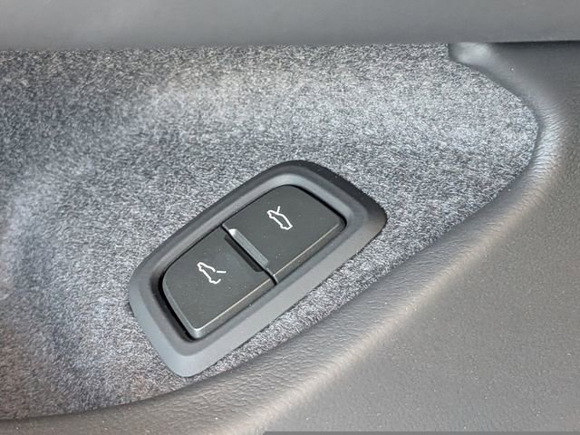 New 2026 Chevrolet Corvette Stingray Premium Cpe w/ Z51 Performance Package image 25