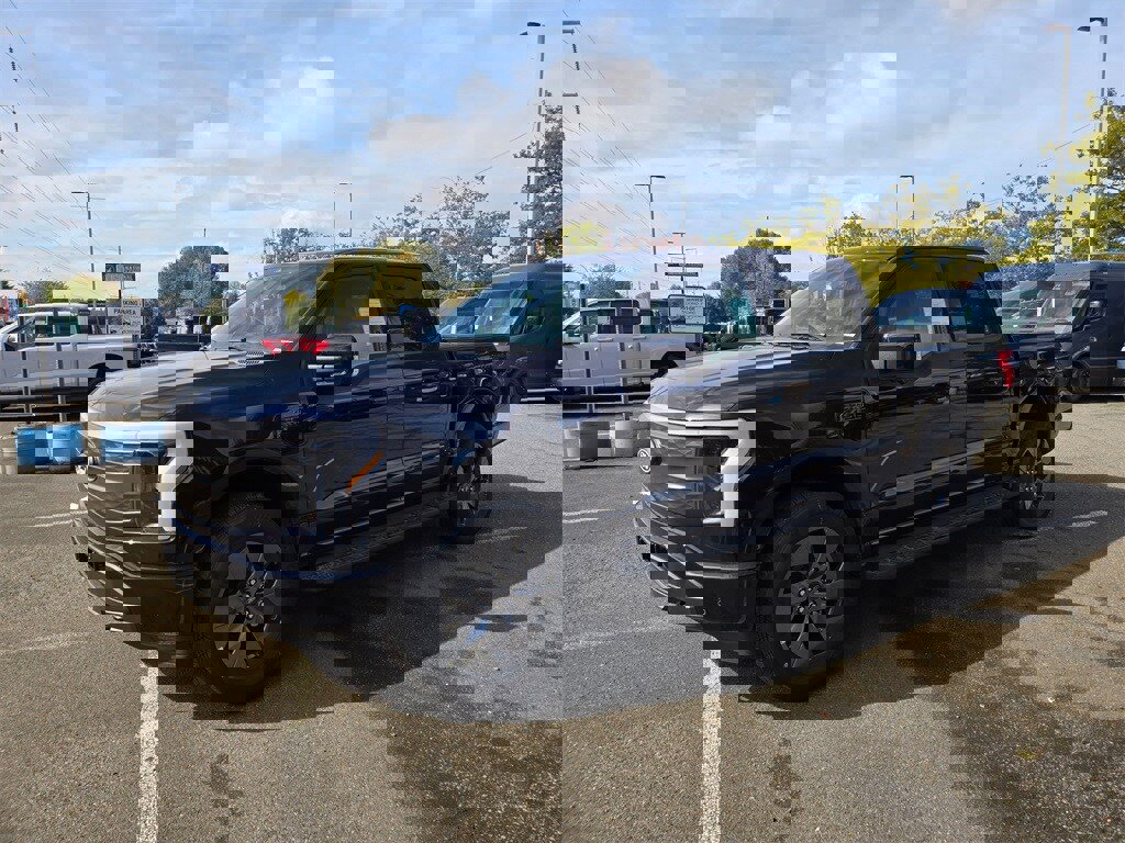 New 2025 Ford F150 Lightning Lariat