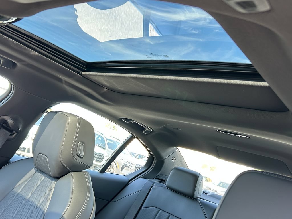 New 2027 BMW 540i xDrive w/ M Sport Package AWD/4WD image 16