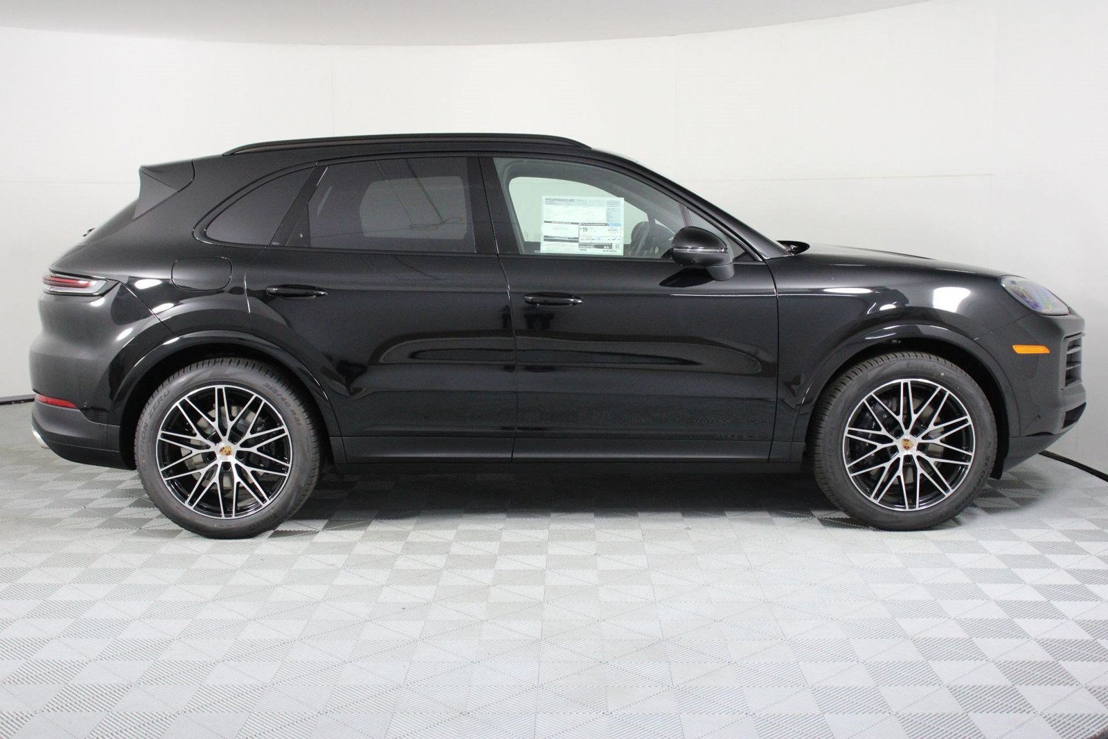 New 2026 Porsche Cayenne AWD/4WD image 8
