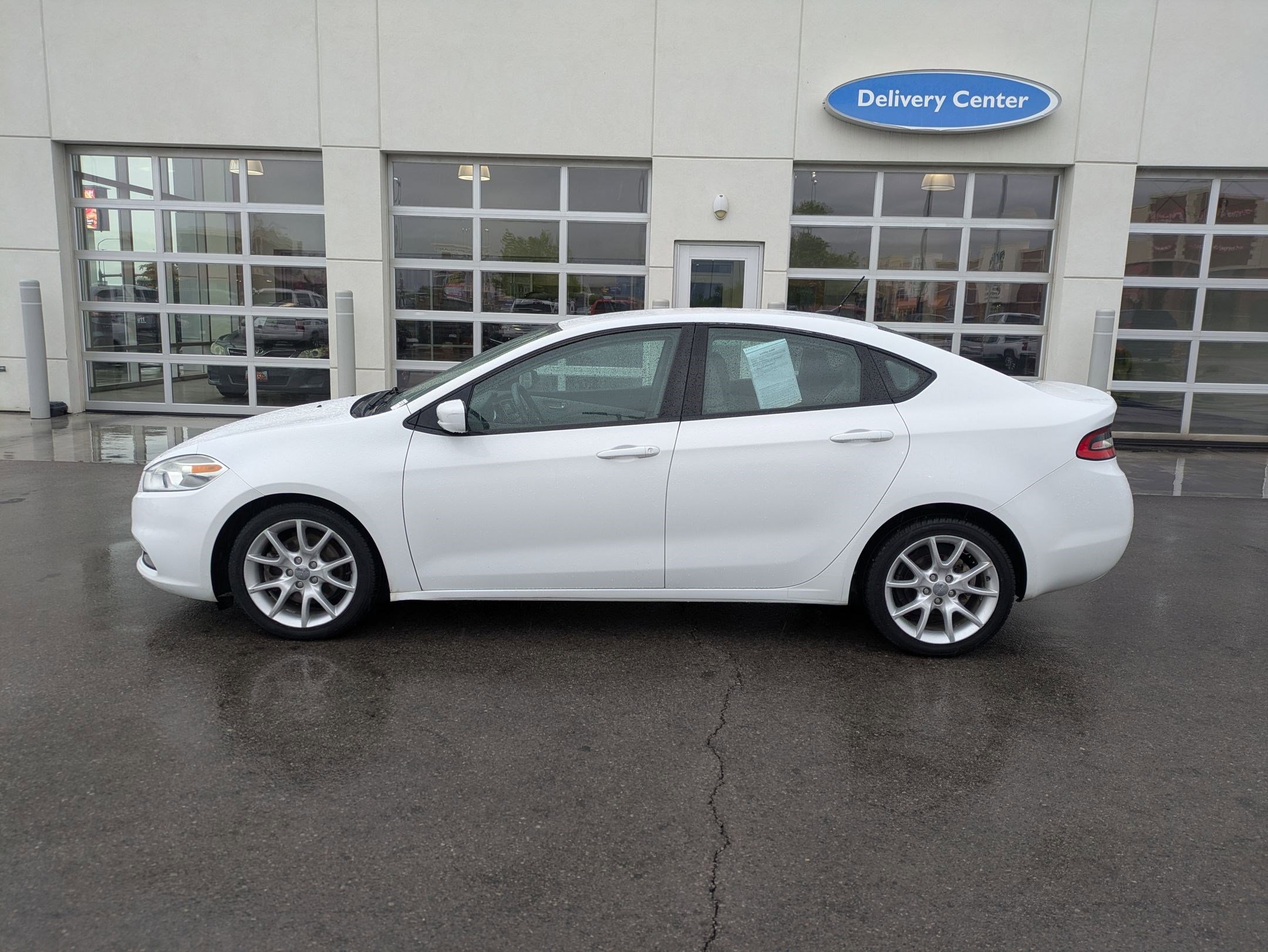 Used 2013 Dodge Dart SXT w/ Popular Equipment Group FWD image 9