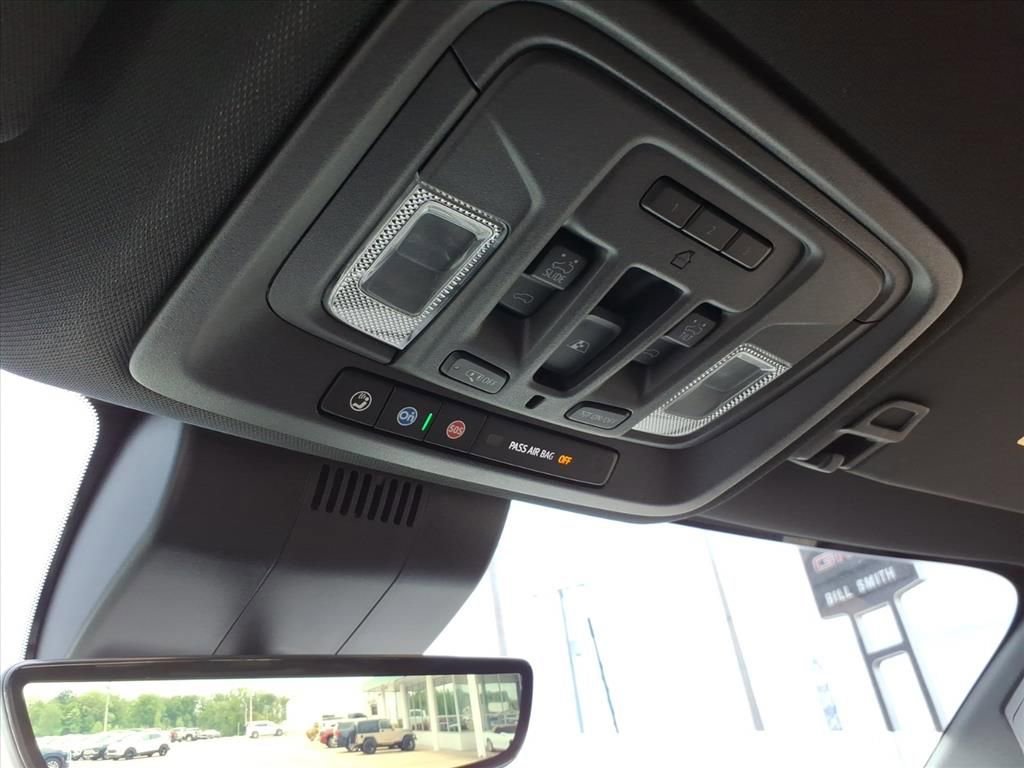 Used 2024 Chevrolet Silverado 3500 High Country w/ High Country Premium Package AWD/4WD image 30