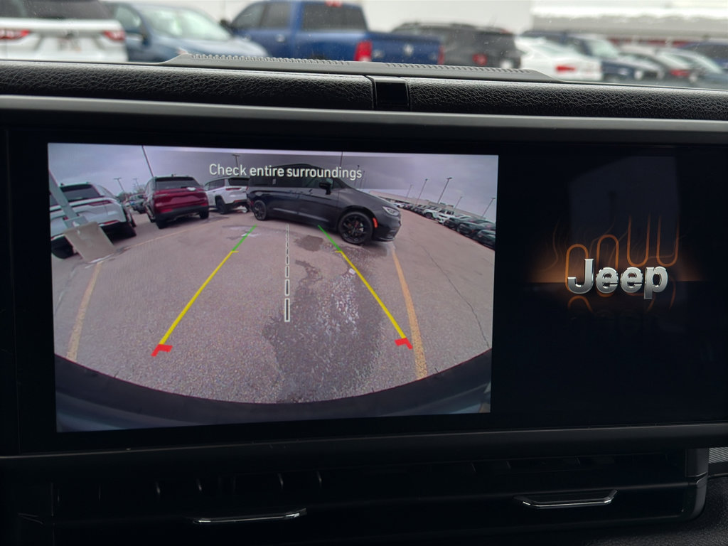 Used 2024 Jeep Wrangler Sport image 18