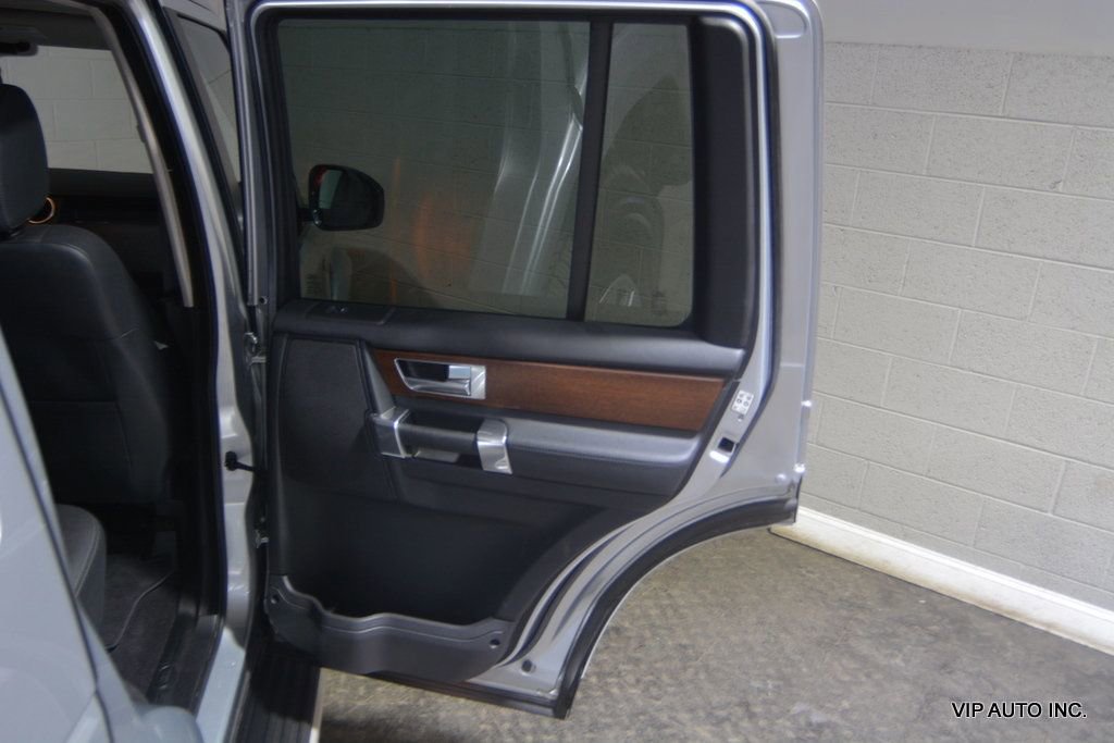 Used 2016 Land Rover LR4 4WD 4dr image 17