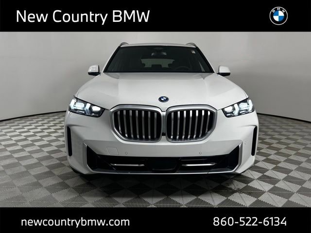 New 2026 BMW X5 xDrive50e w/ Climate Comfort Package image 2