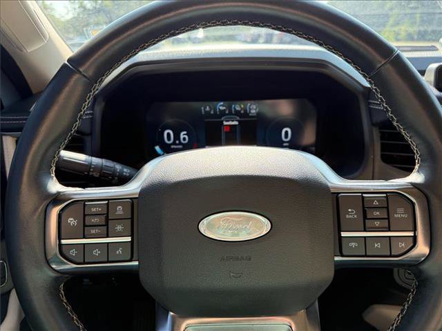 Used 2023 Ford Expedition Platinum AWD/4WD image 31