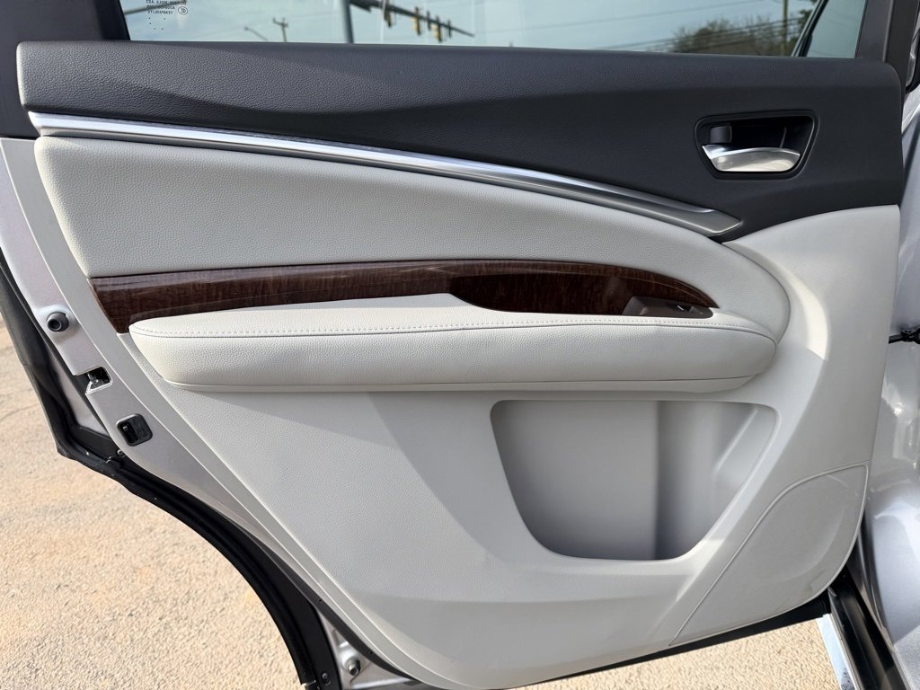 Used 2020 Acura MDX SH-AWD image 14