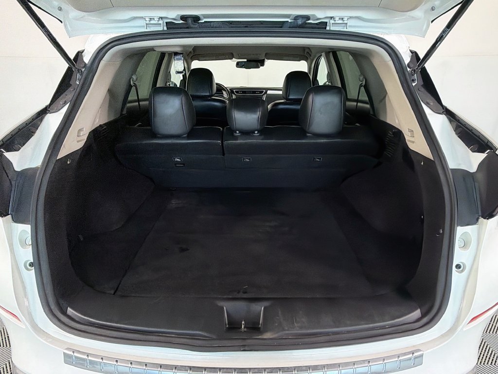 Used 2022 Nissan Murano SV w/ Cargo Package AWD/4WD image 28