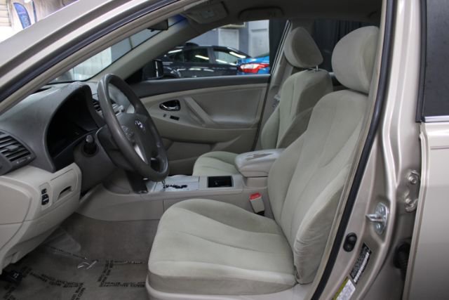 Used 2007 Toyota Camry XLE FWD image 11