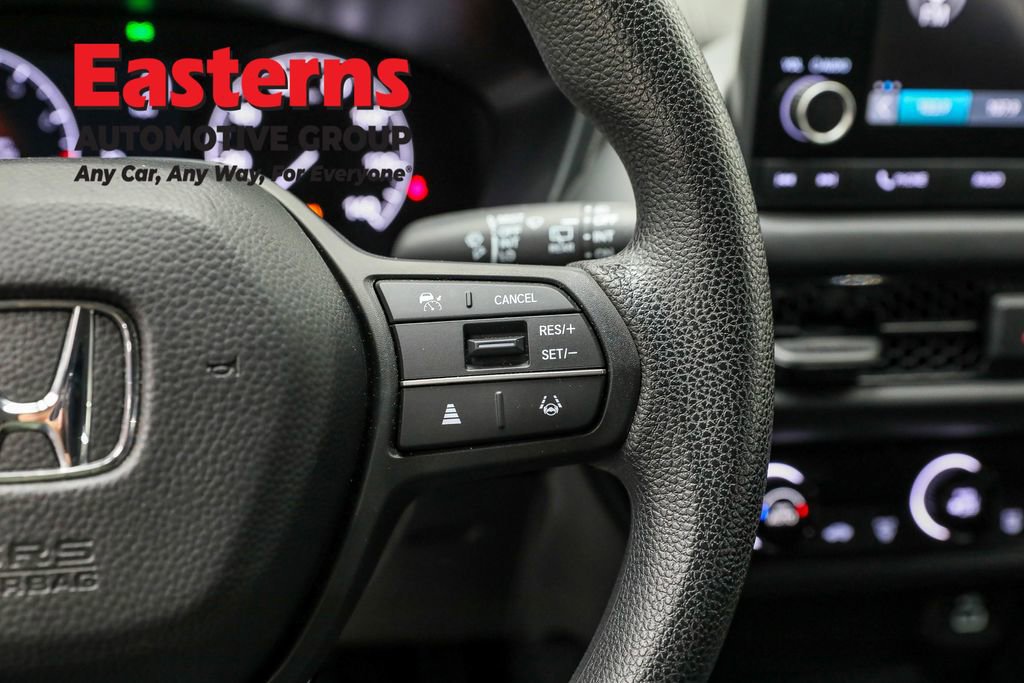 Used 2023 Honda HR-V LX image 16