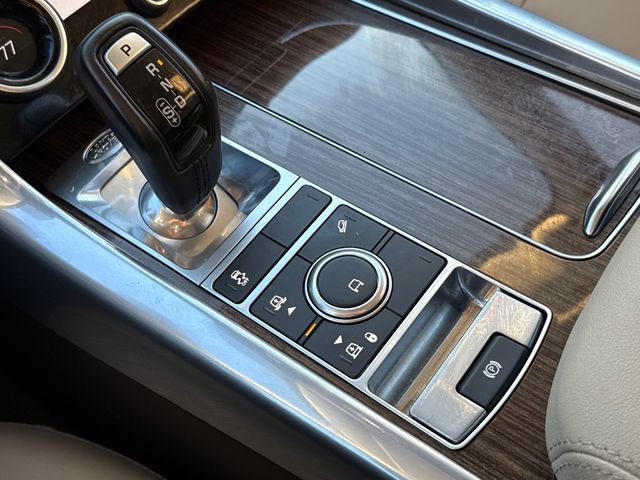 Used 2020 Land Rover Range Rover Sport SE image 28
