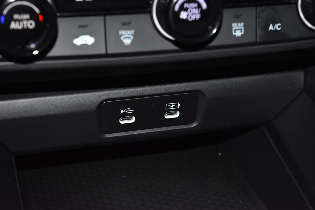 Used 2023 Honda Accord LX image 13