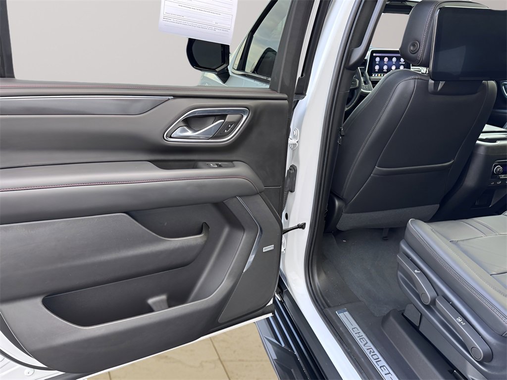 Used 2021 Chevrolet Suburban RST w/ Rear Media and Nav Package image 39