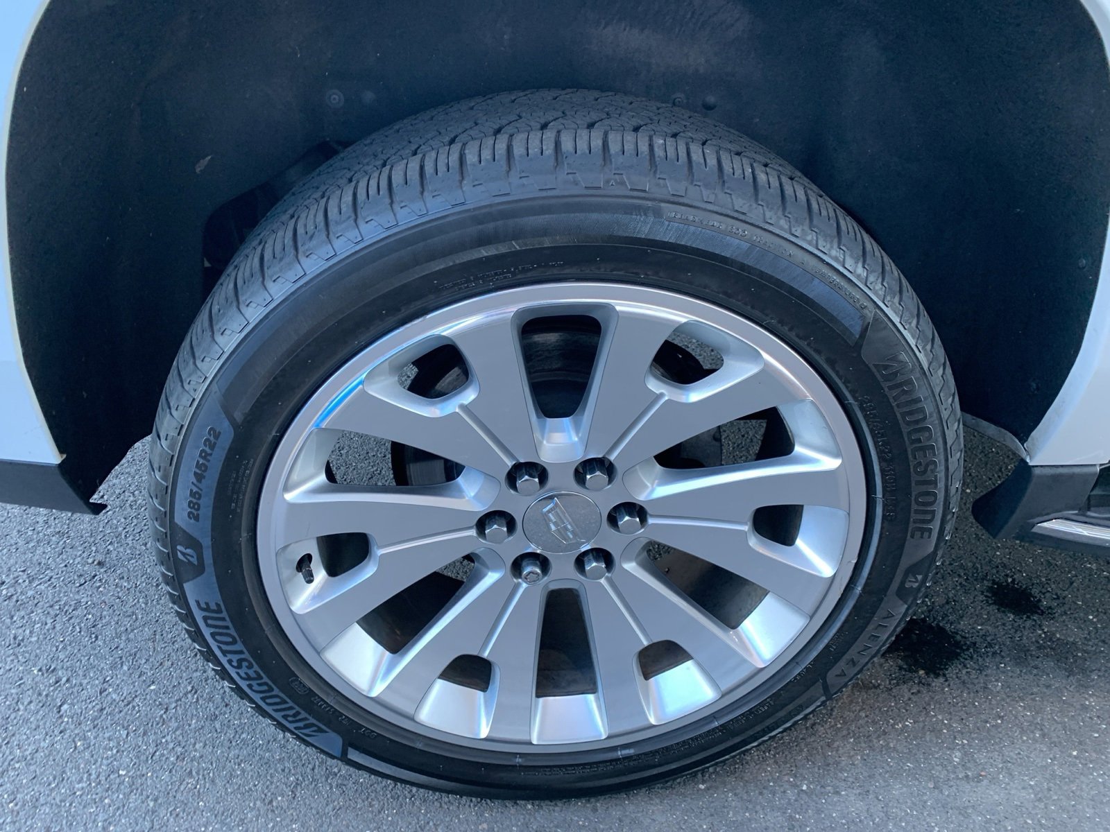 Used 2017 Cadillac Escalade ESV 4WD image 12