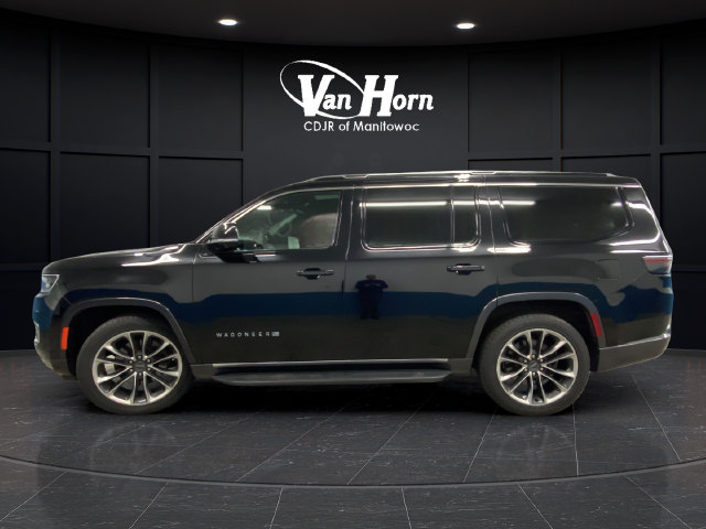 Used 2022 Jeep Wagoneer Series II w/ Convenience Group I AWD/4WD image 4