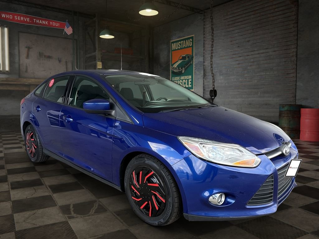 Used 2012 Ford Focus SE image 2