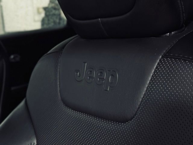 Used 2022 Jeep Cherokee Limited image 21