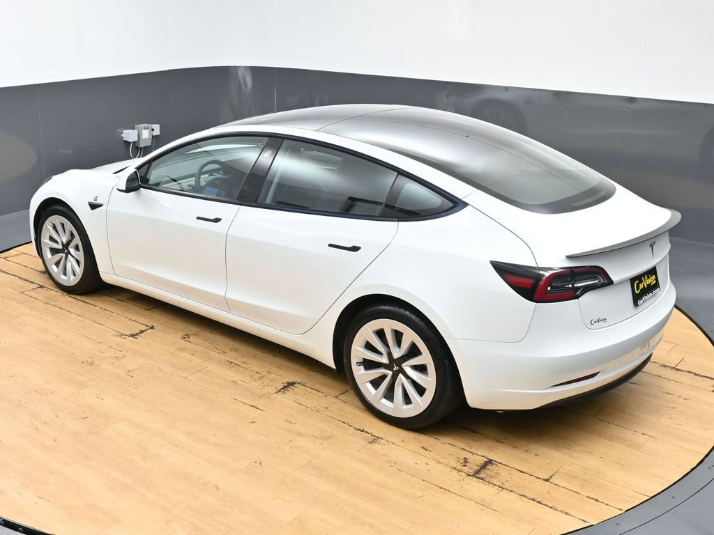 Used 2023 Tesla Model 3 Standard Range image 27