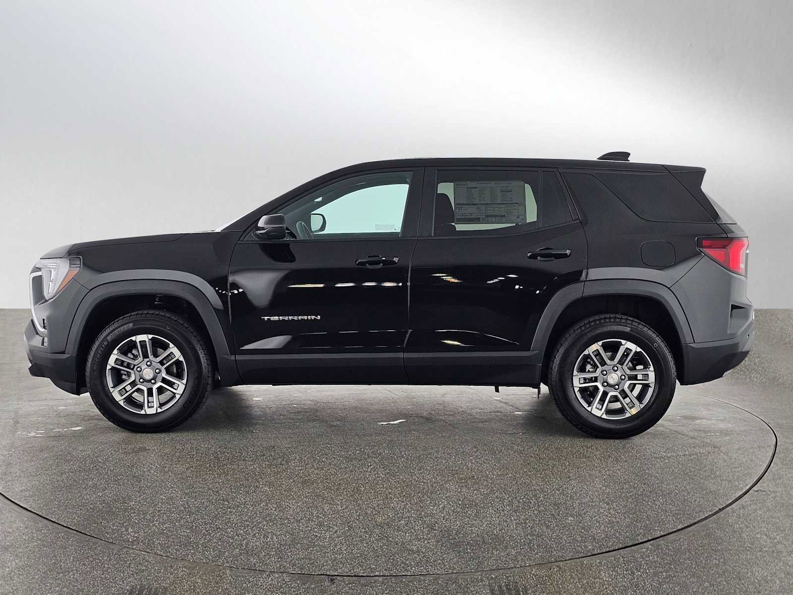 New 2026 GMC Terrain Elevation w/ LPO, Floor Liner Package FWD image 6