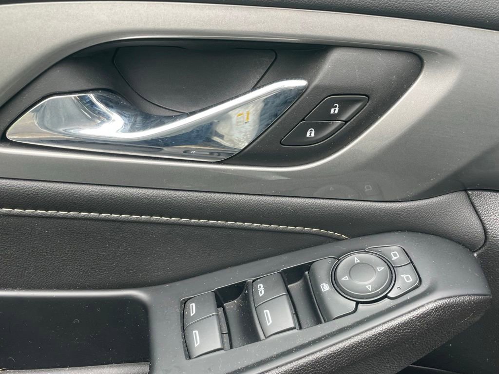 Certified 2023 Chevrolet Traverse LT AWD/4WD image 30